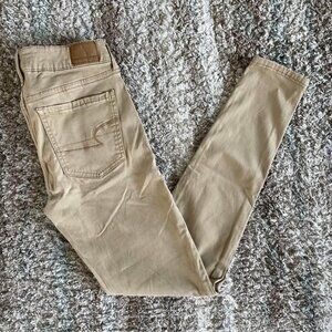 American Eagle Tan Super Stretch Jeggings Jeans Pants Sz 4 Reg